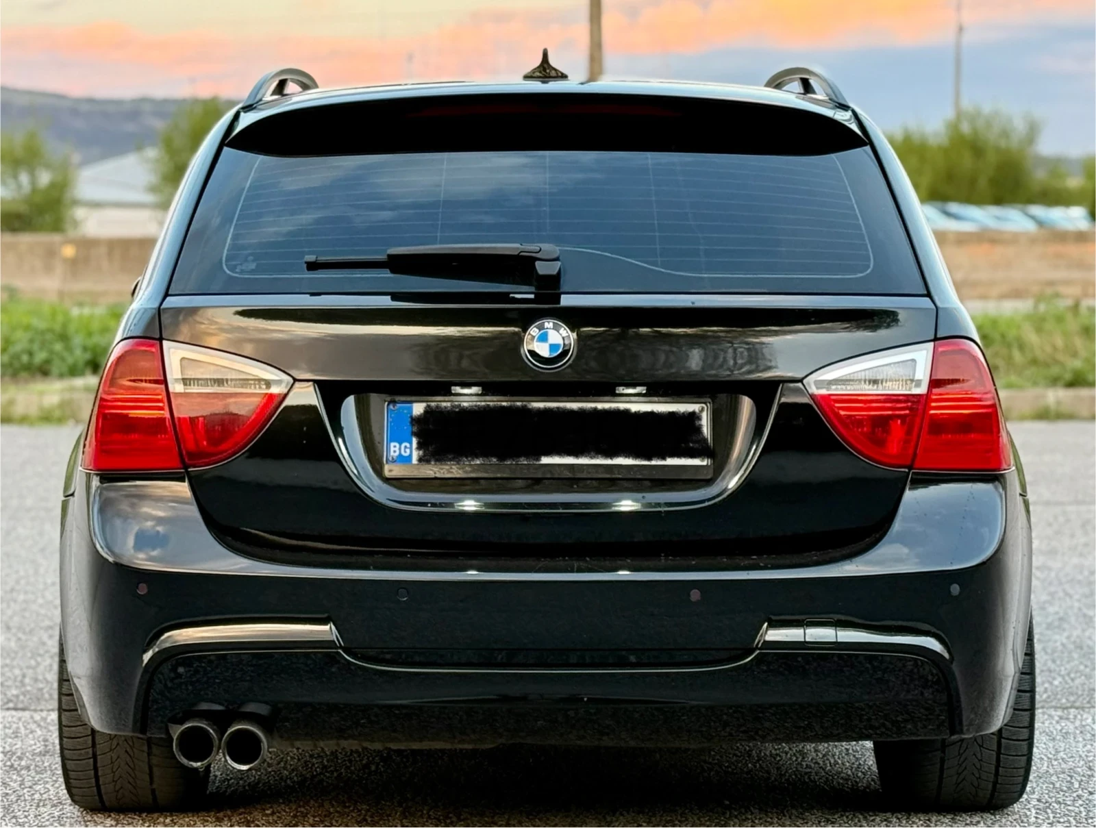 BMW 330 M-PACK* KeylessGO* NAVI*  - изображение 4