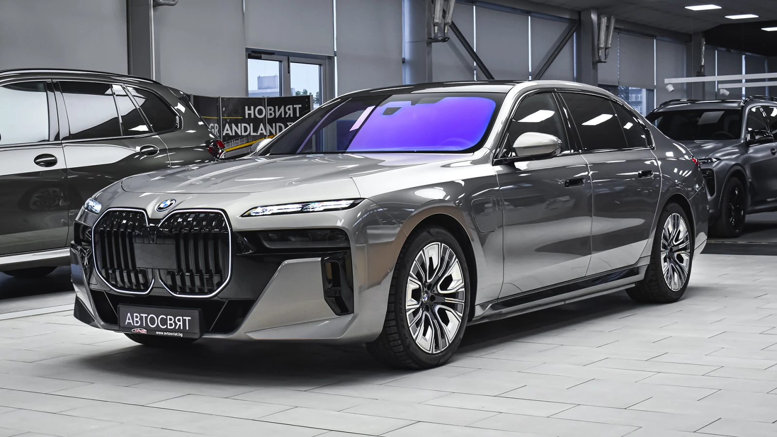BMW 750 e xDrive M Sport Plug-in Hybrid Sportautomatic - изображение 4
