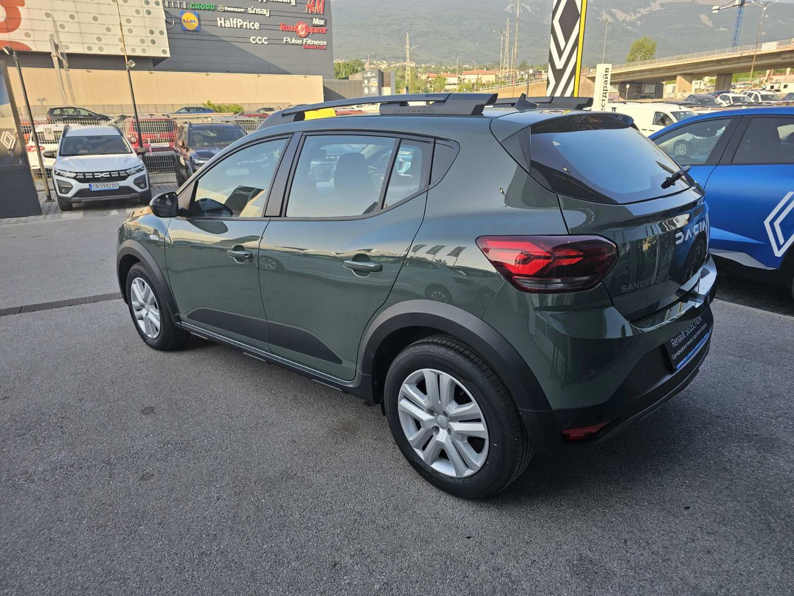 Dacia Sandero 1.0 TCe 90 Stop&Start EDC - изображение 4