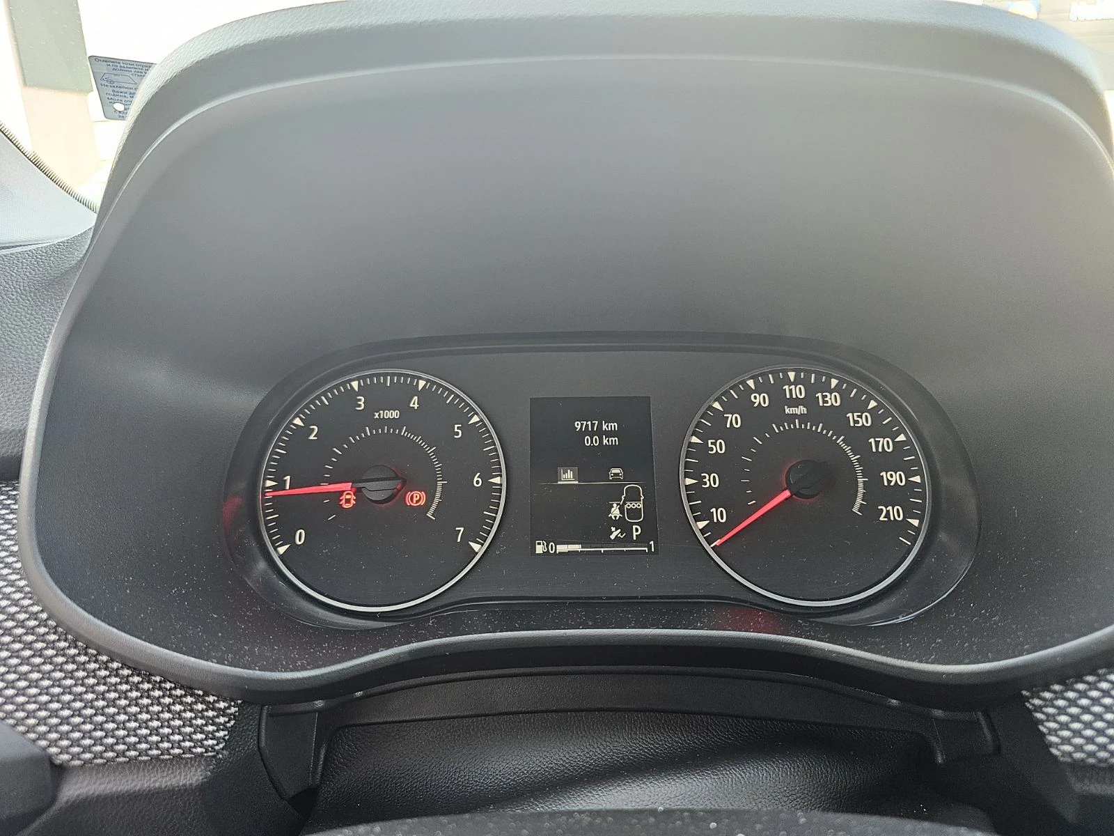 Dacia Sandero 1.0 TCe 90 Stop&Start EDC - изображение 8