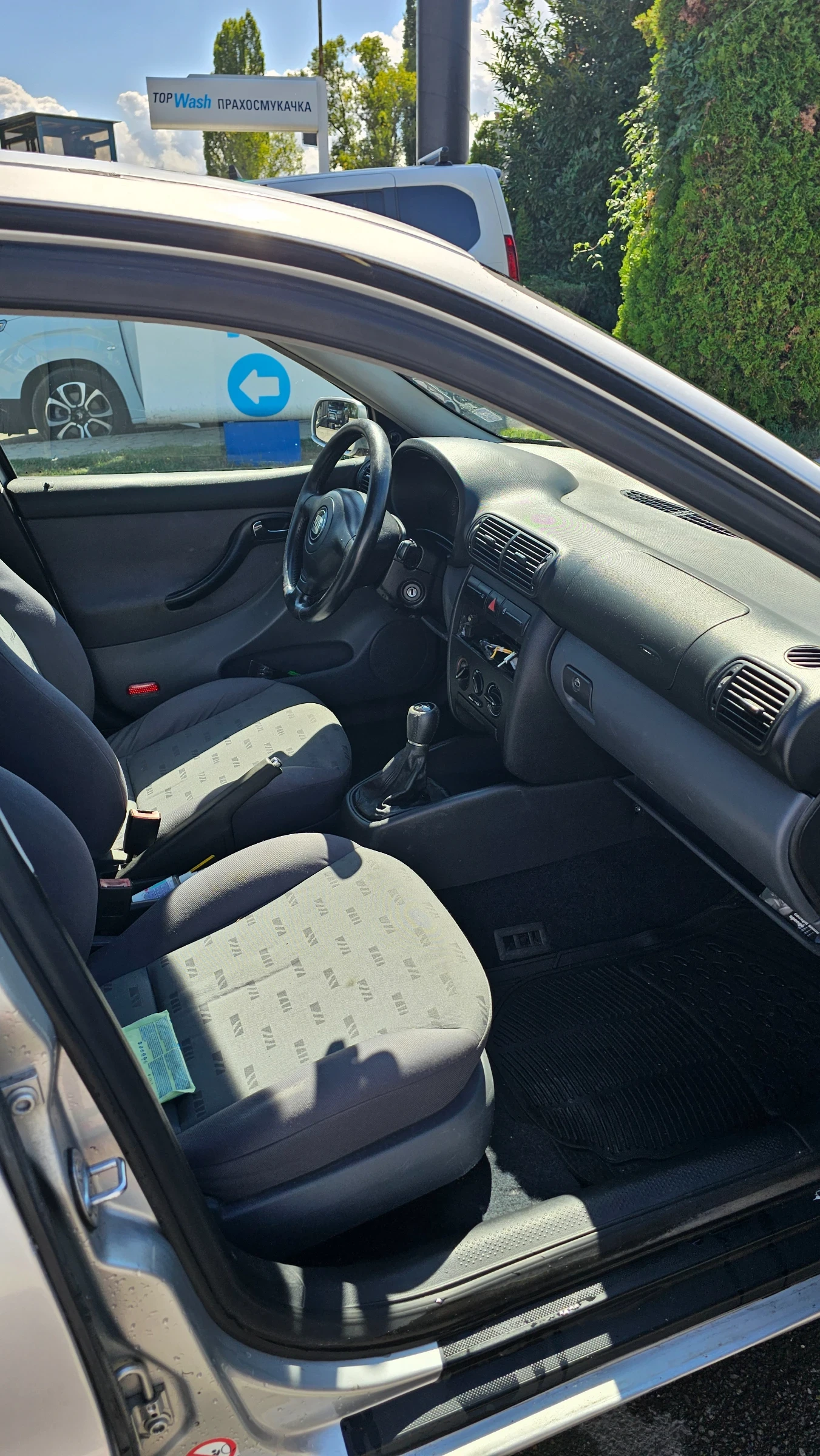 Seat Leon 1.9TDi - изображение 10