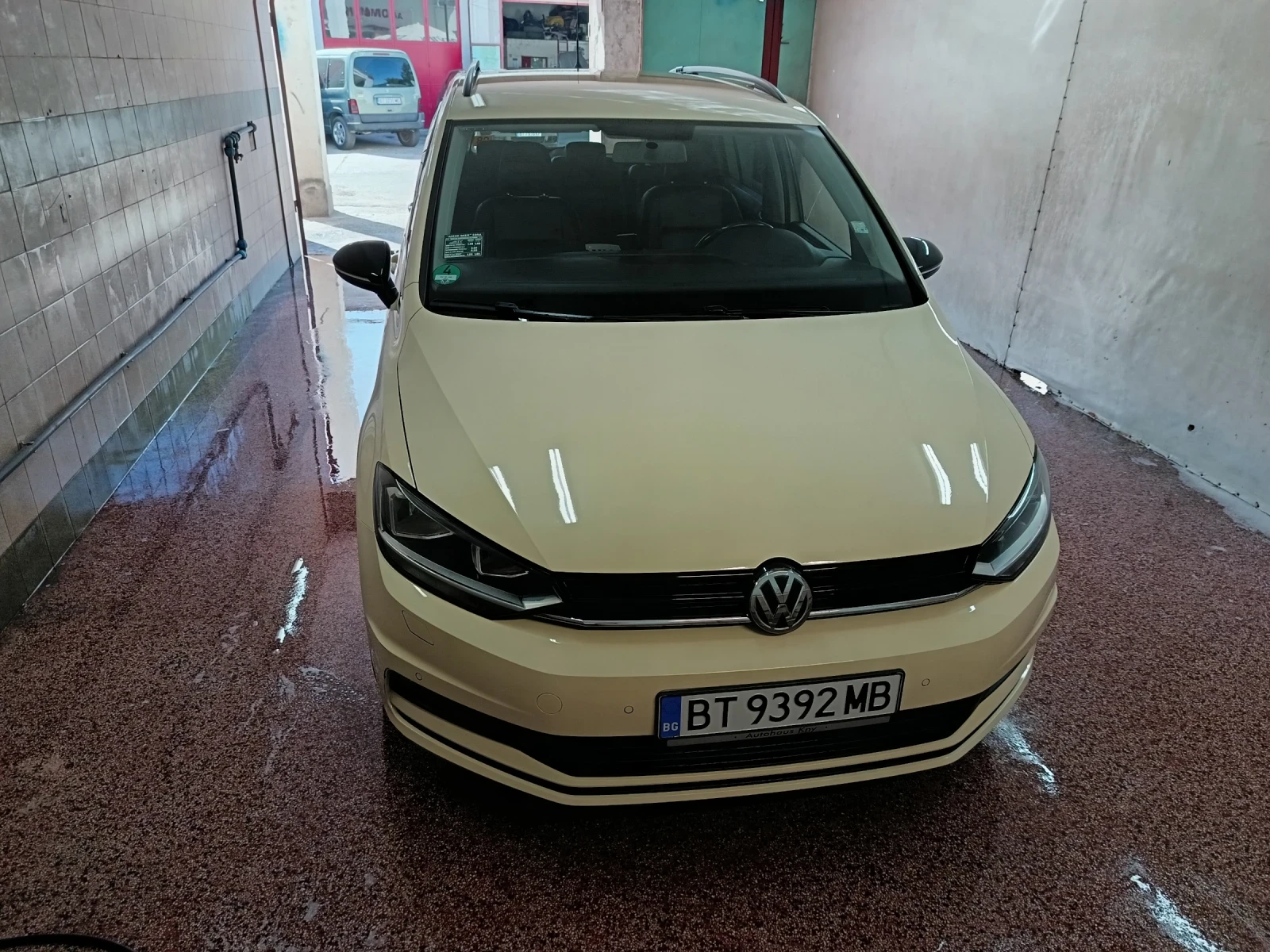 VW Touran  - изображение 2