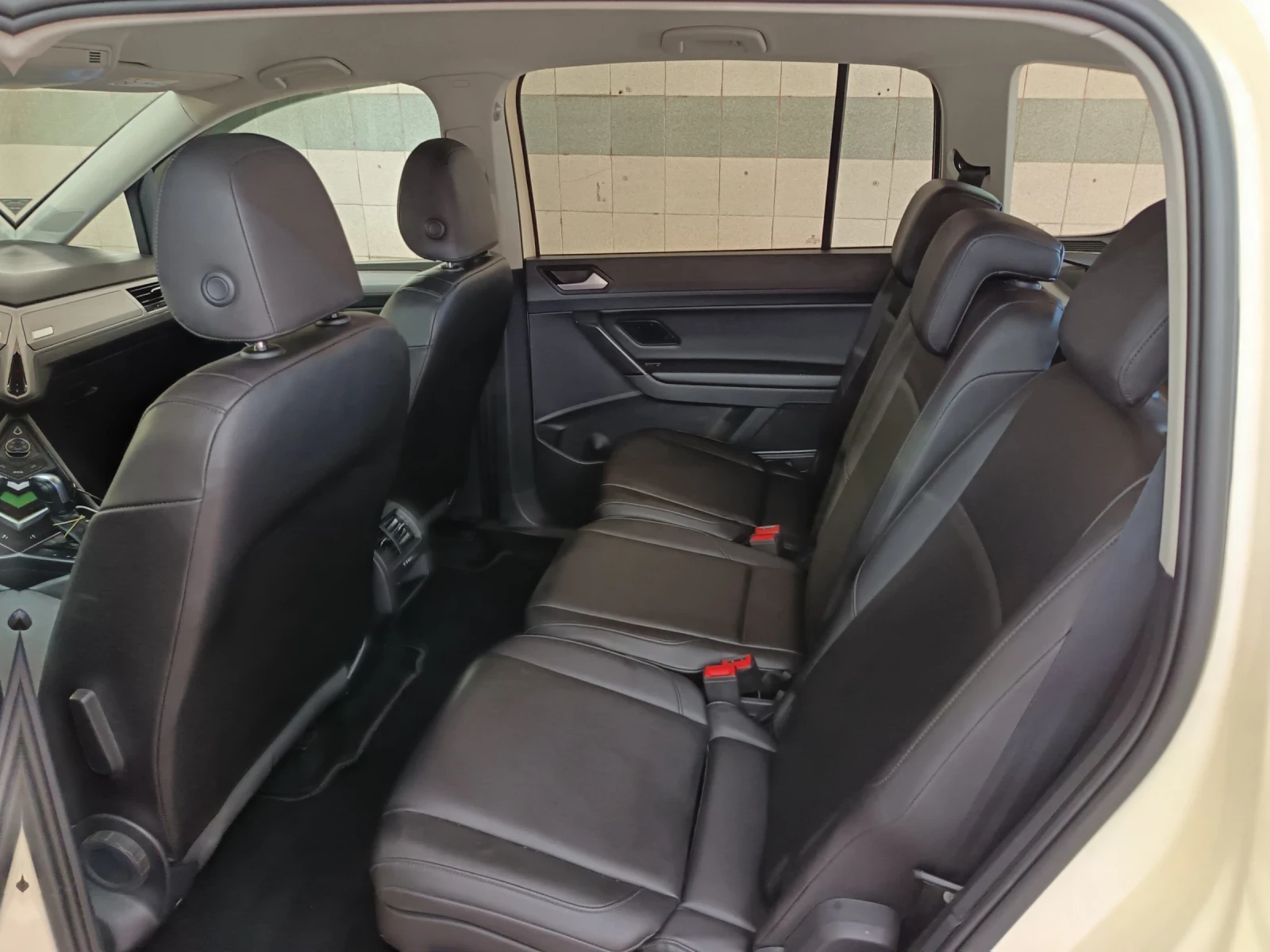 VW Touran  - изображение 10