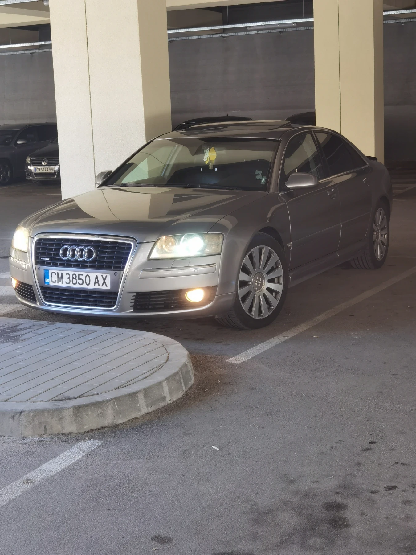 Audi A8 | Mobile.bg   10