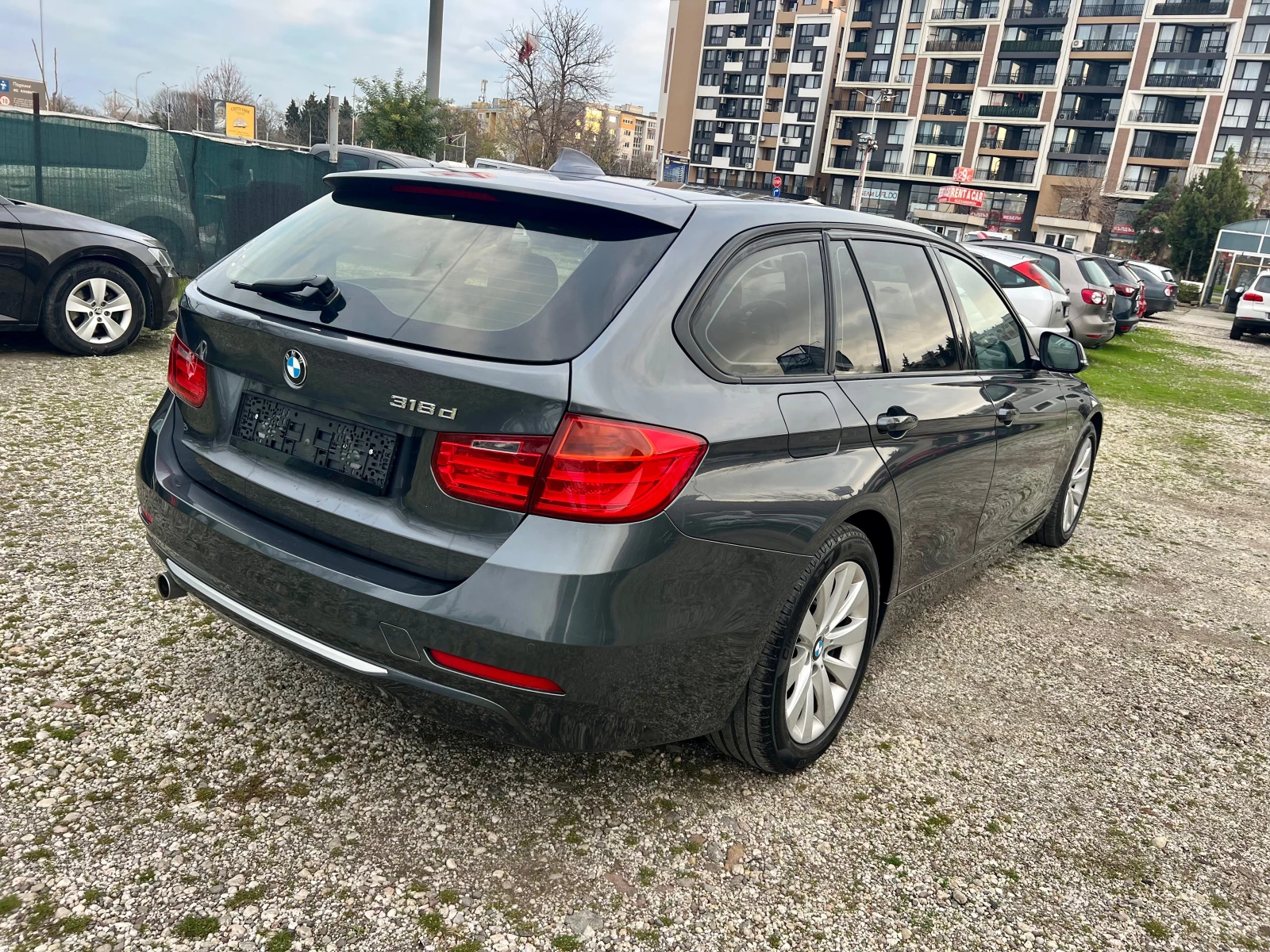 BMW 318 D-AUTOM.NAVI-FACE - изображение 7