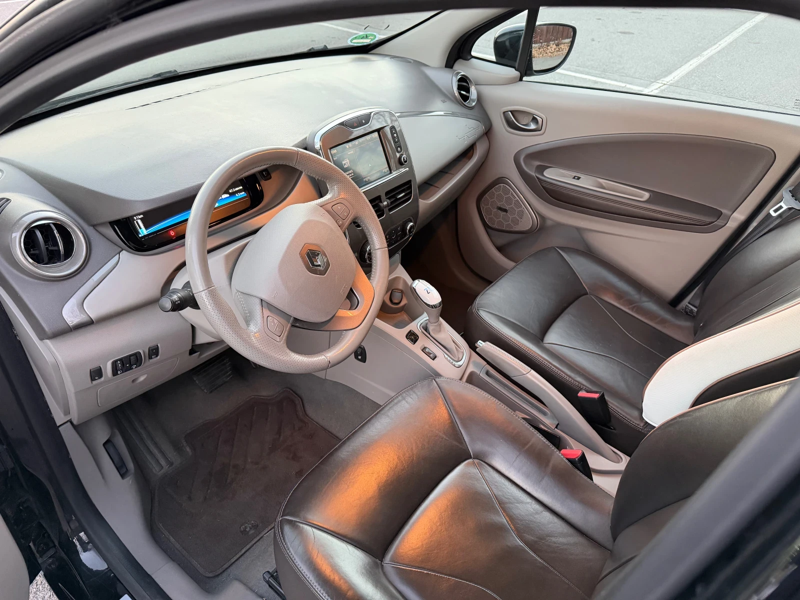 Renault Zoe 41kwh Bose ������ ���������� ���� �������  | Mobile.bg � ����������� 9