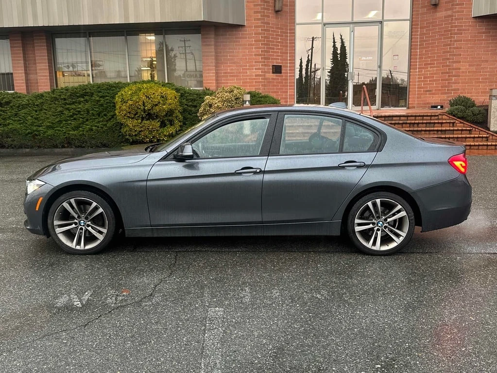 BMW 330 * 330I XDRIVE * CARFAX * ЦЕНА ДО БГ - изображение 3