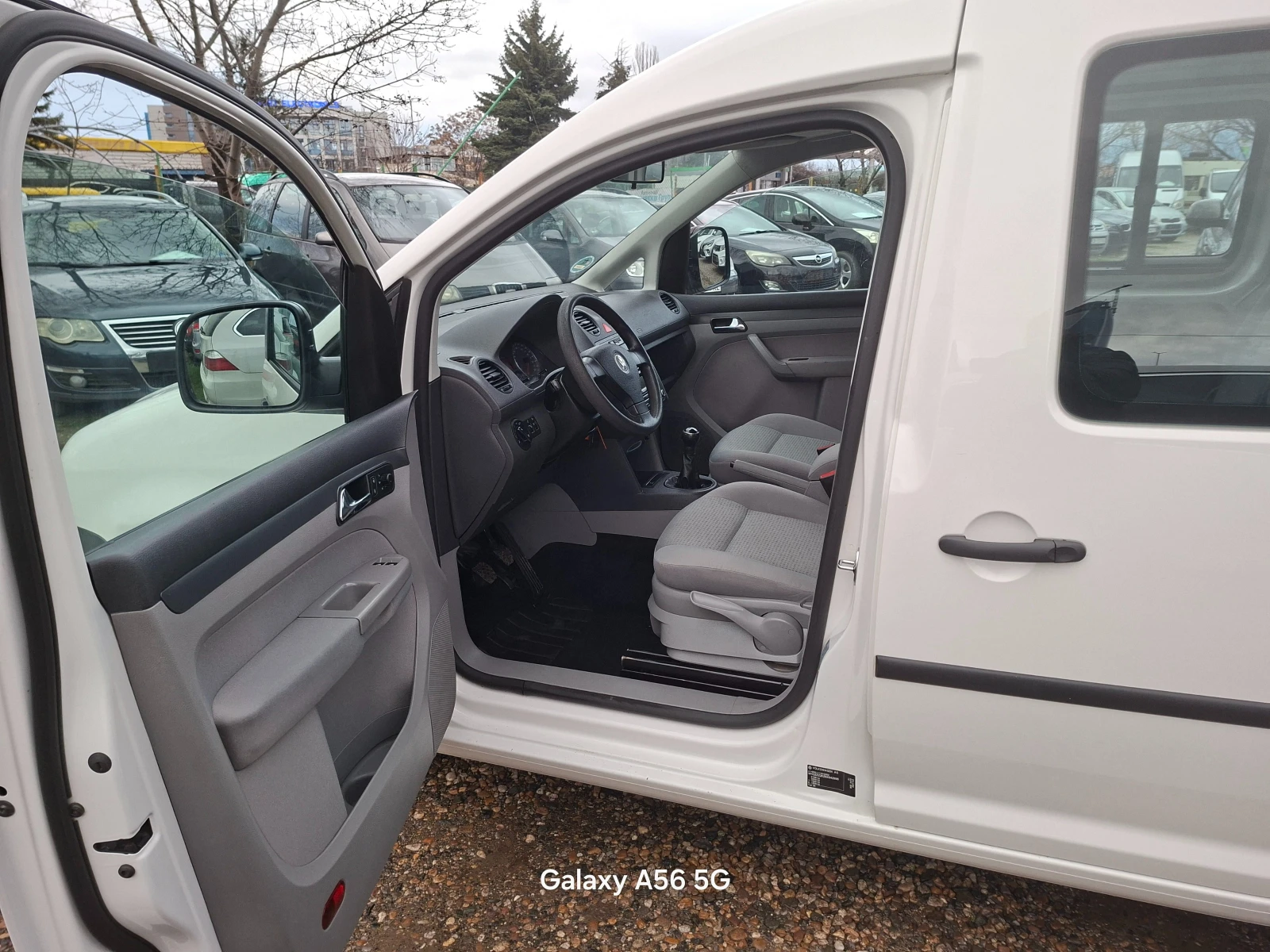 VW Caddy 1, 6 BENZIN 102кс. - изображение 5