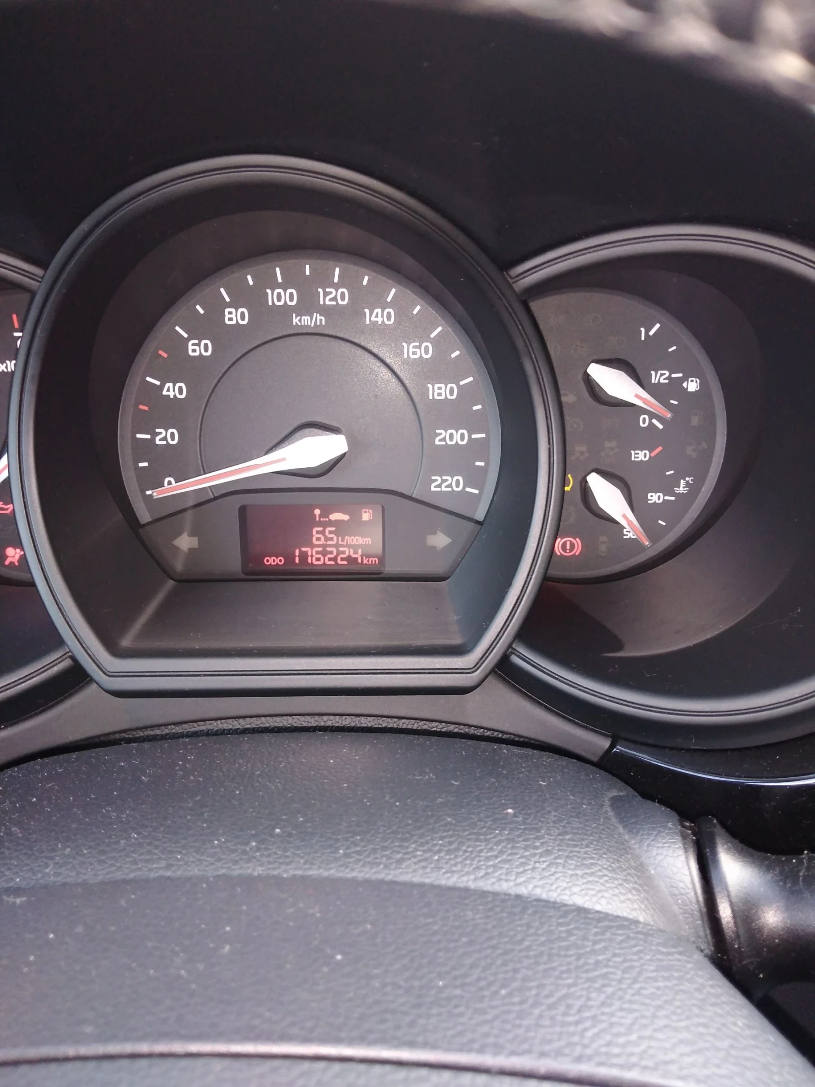 Kia Rio  - изображение 8