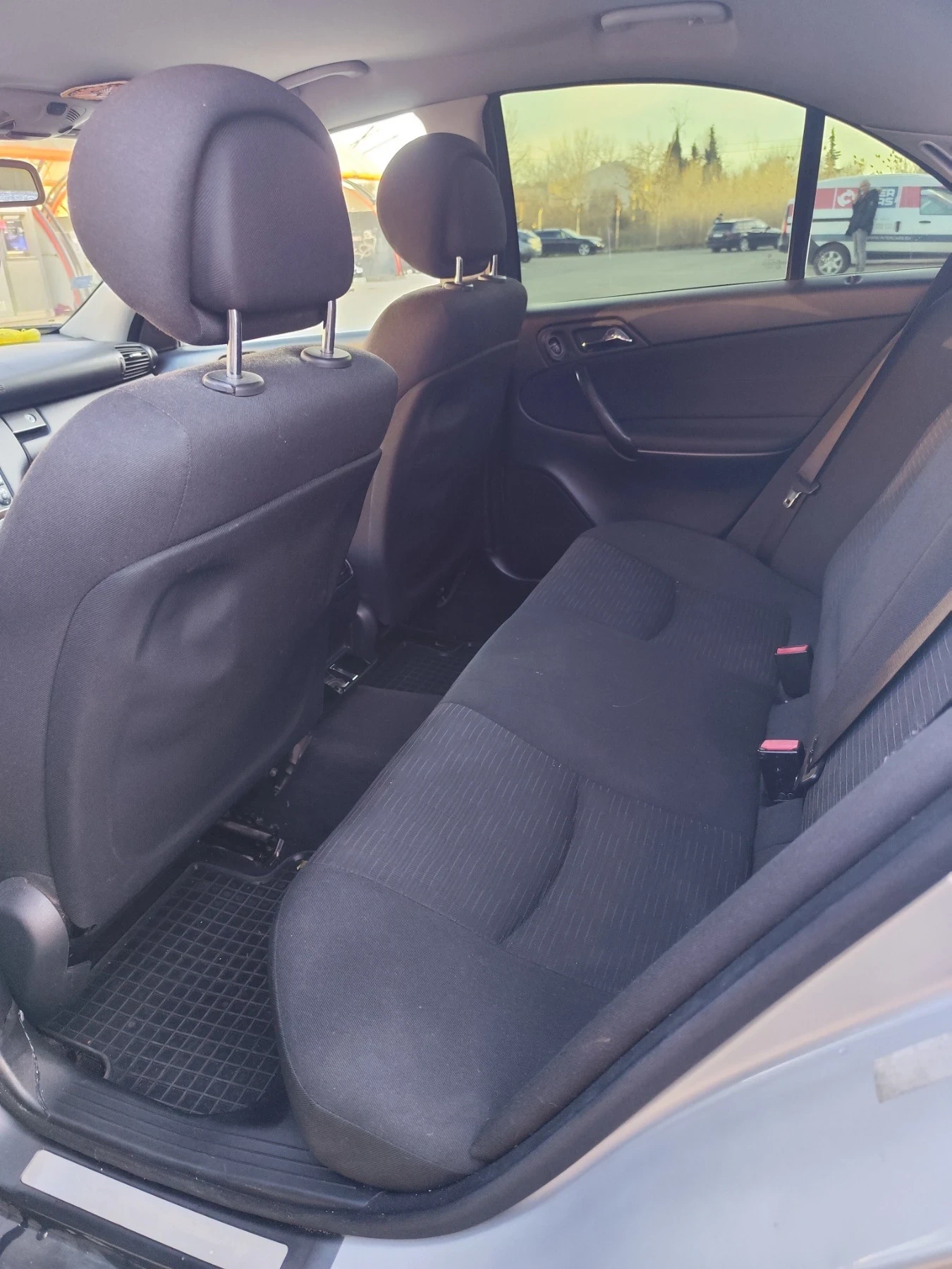 Mercedes-Benz 220 CDI, снимка 6 - Автомобили и джипове - 53740633