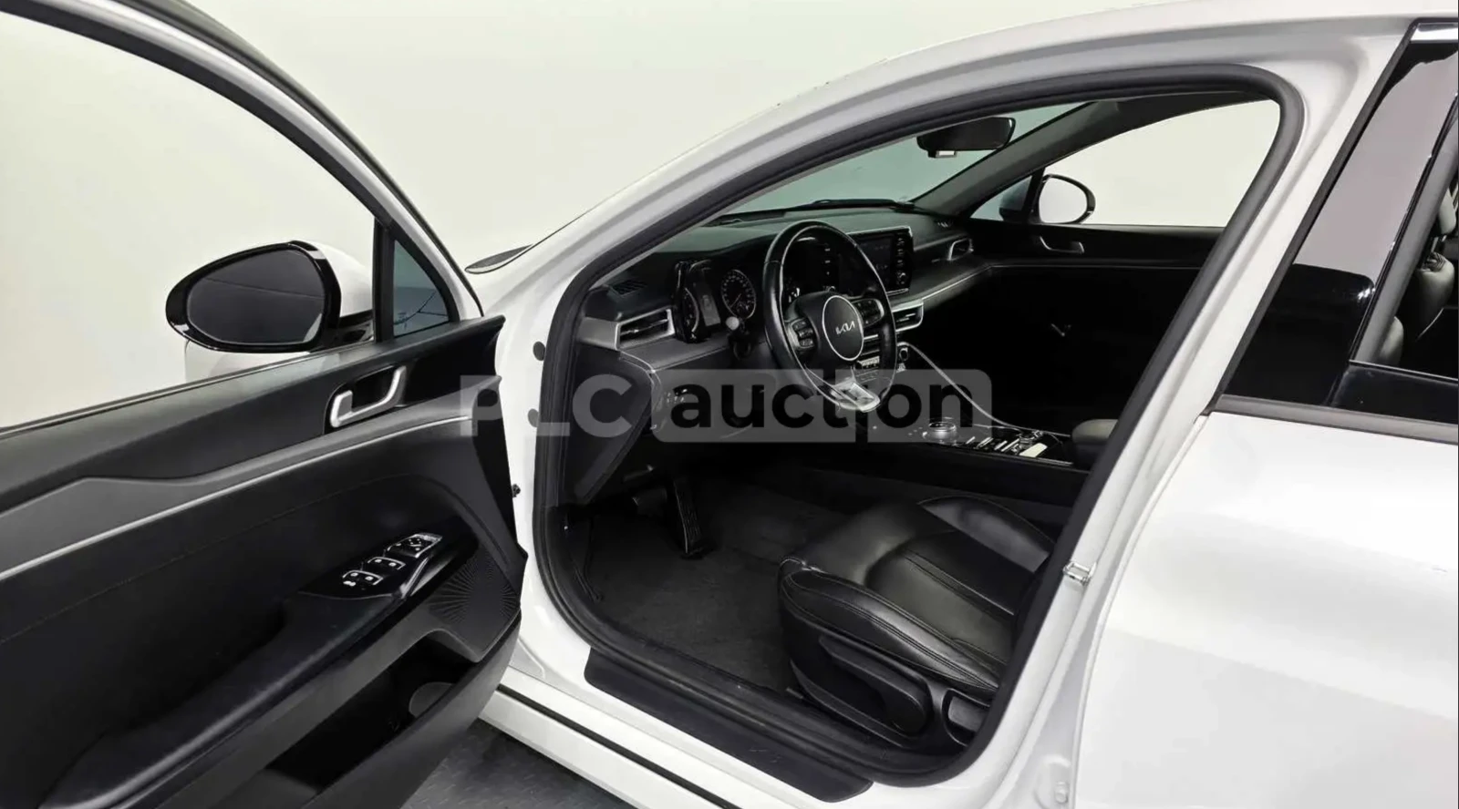 Kia K5 | 2023 | 1.6 Turbo | , снимка 10 - Автомобили и джипове - 54114001