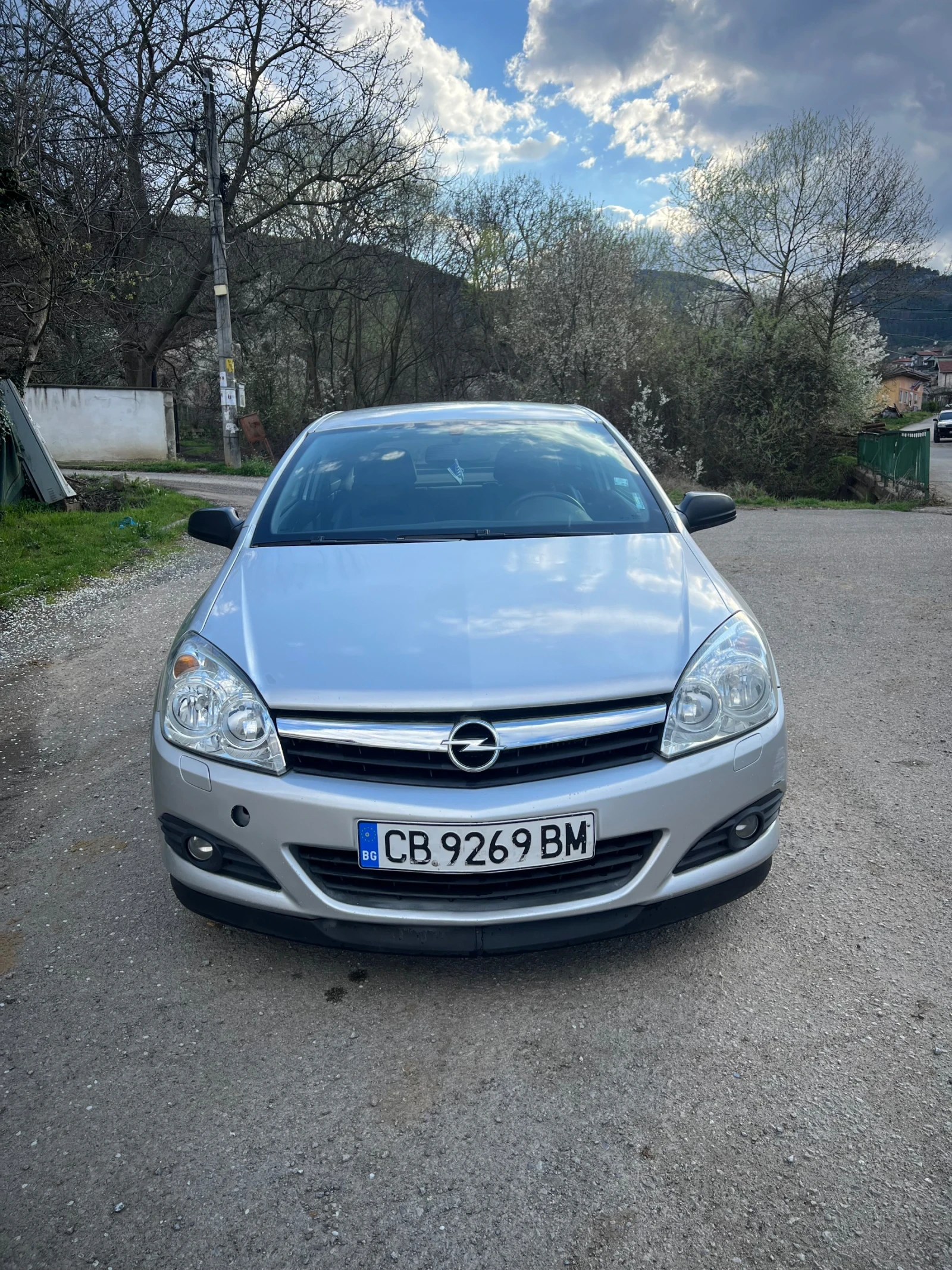 Opel Astra GTC, снимка 3 - Автомобили и джипове - 54158934