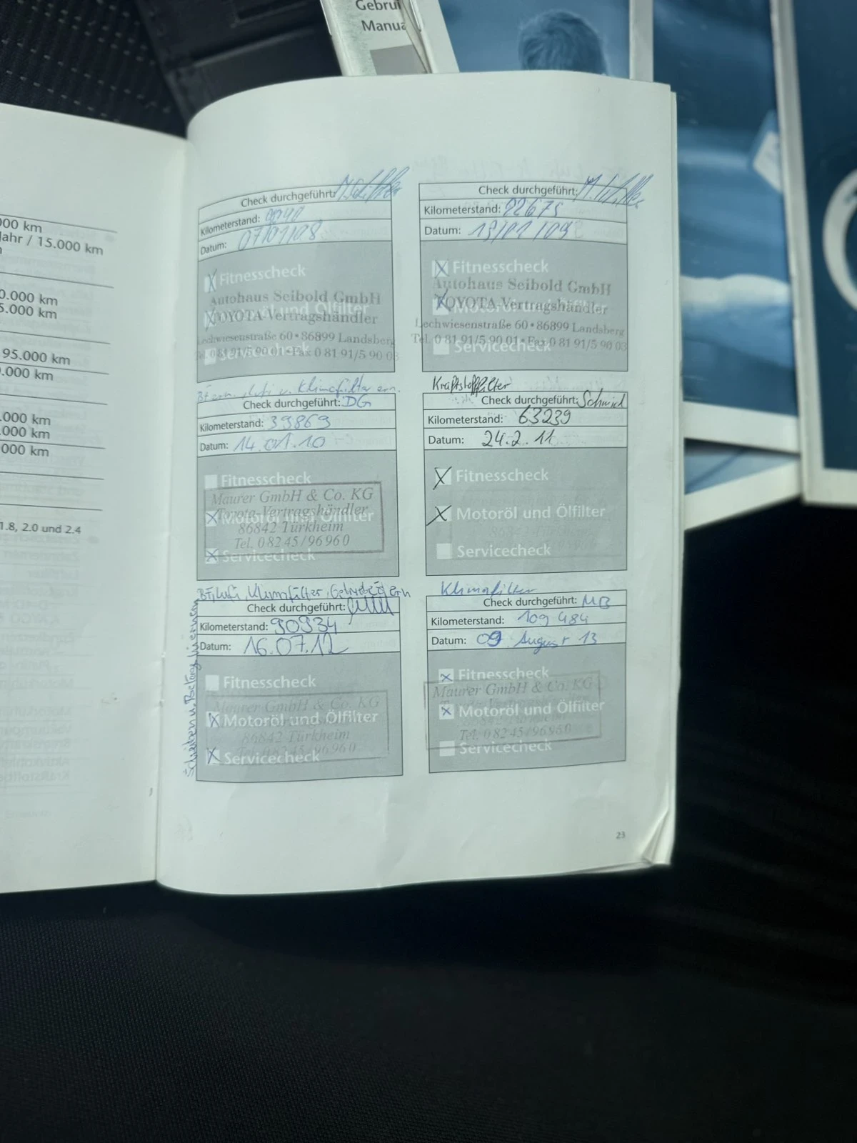 Toyota Auris D4D, снимка 13 - Автомобили и джипове - 54201320