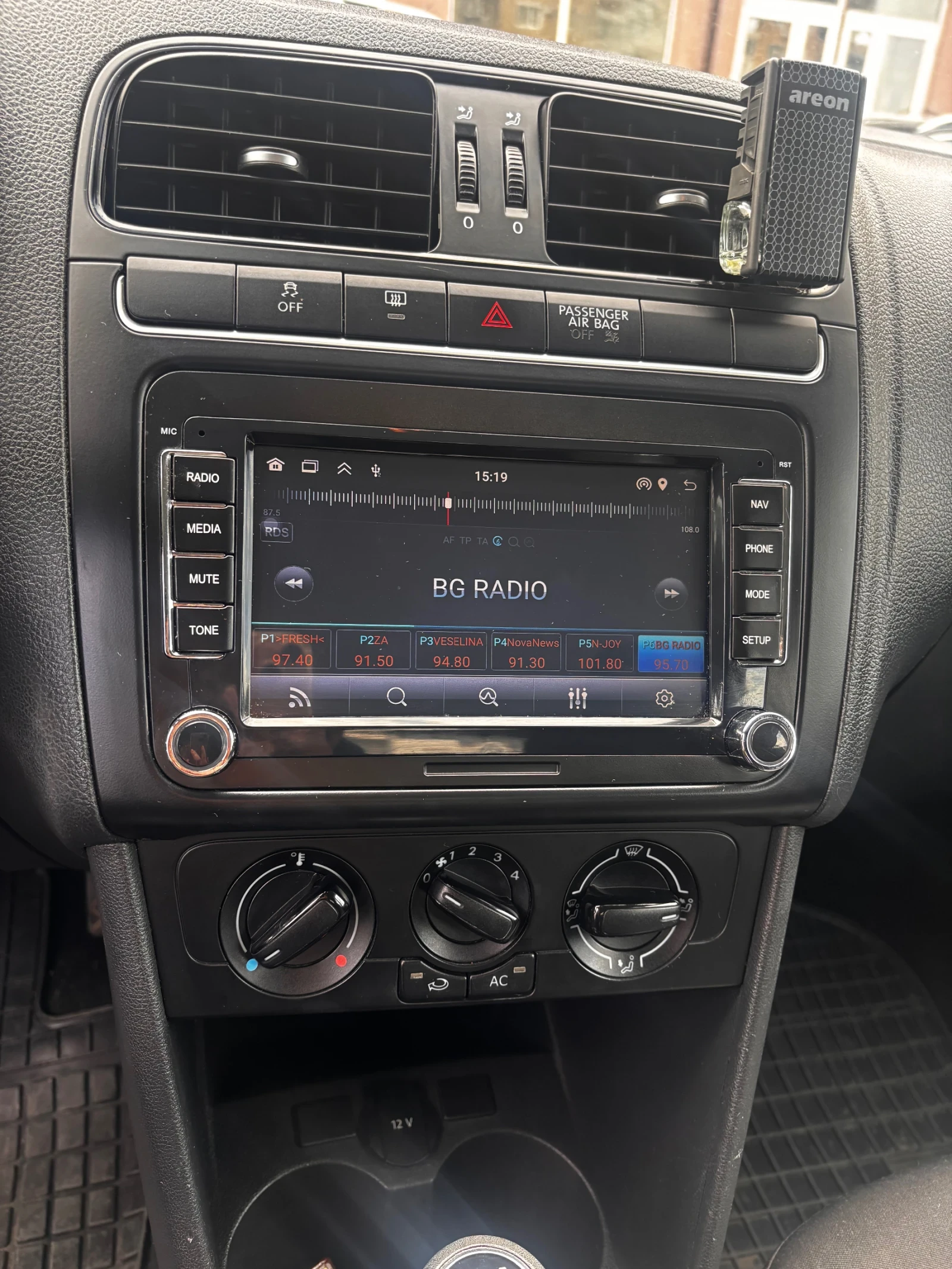 VW Polo, снимка 6 - Автомобили и джипове - 54347579