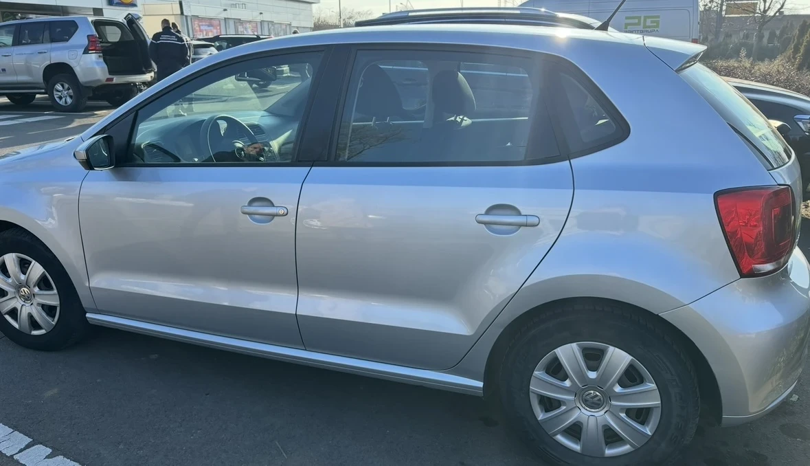 VW Polo, снимка 2 - Автомобили и джипове - 54347579