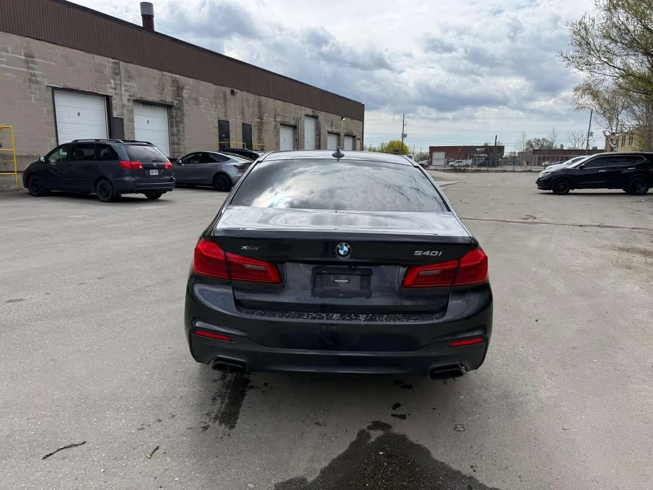 BMW 540 xDrive / 360 / DISTRONIC / Harman Kardon , снимка 4 - Автомобили и джипове - 54563128