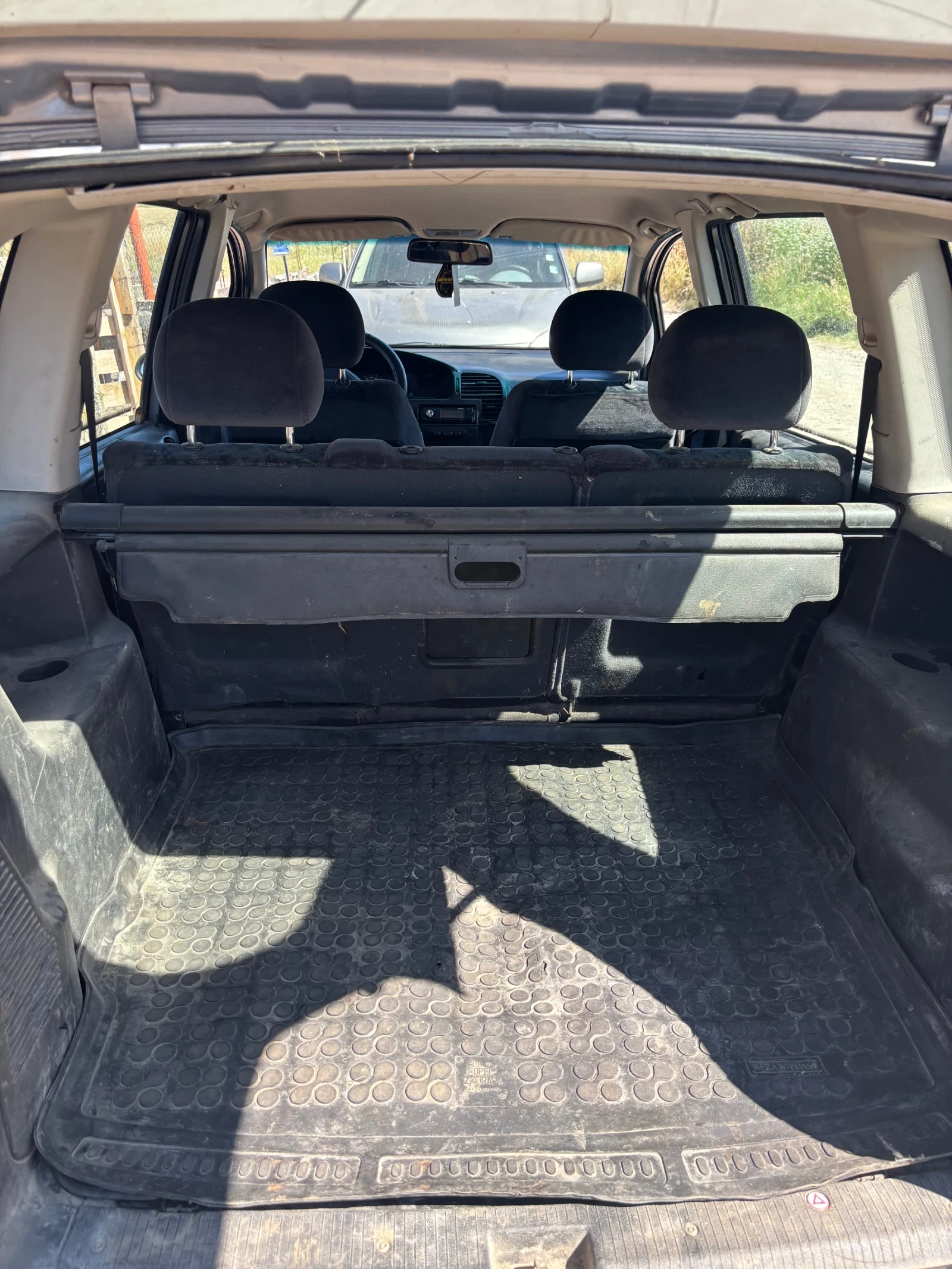 Opel Zafira, снимка 10 - Автомобили и джипове - 55076666