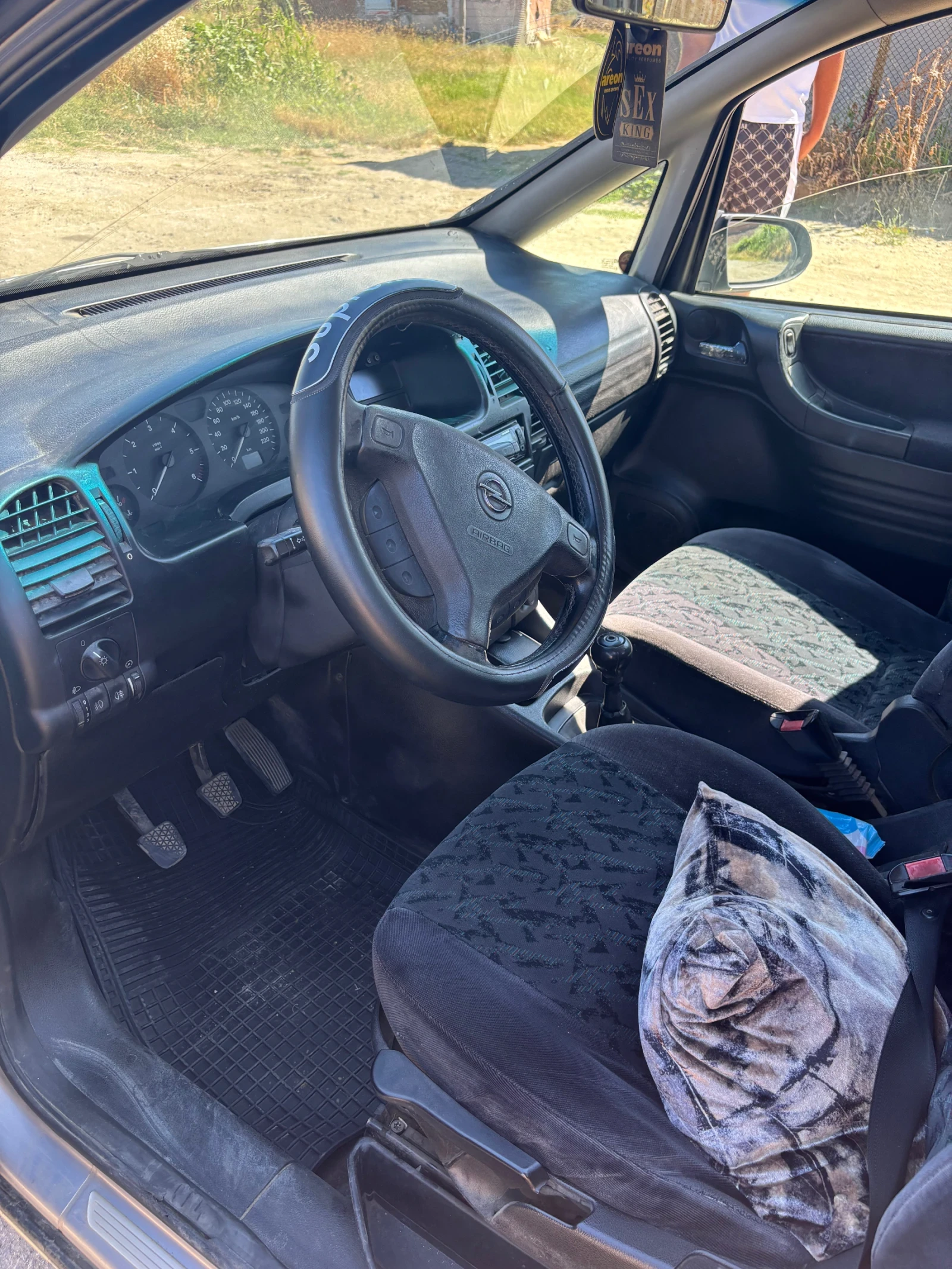 Opel Zafira, снимка 5 - Автомобили и джипове - 55076666
