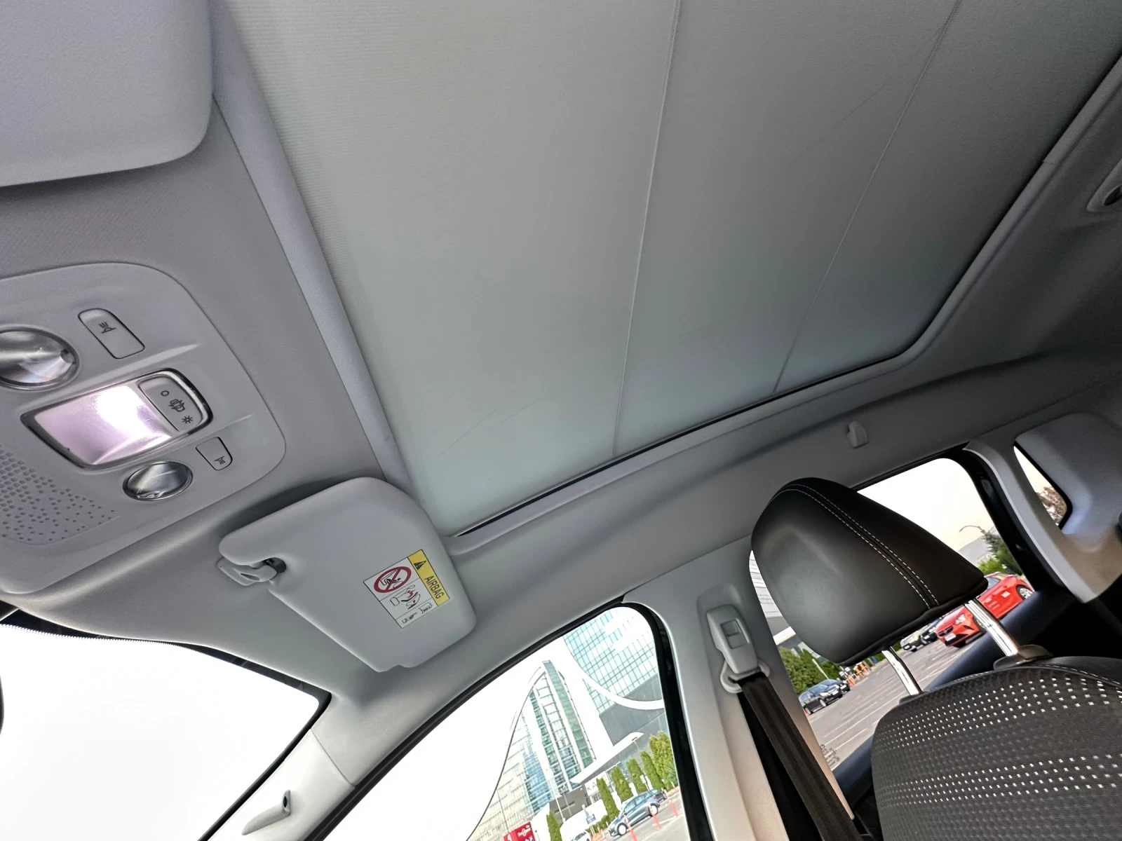 Peugeot 2008 1.2 Allure, снимка 14 - Автомобили и джипове - 55083466