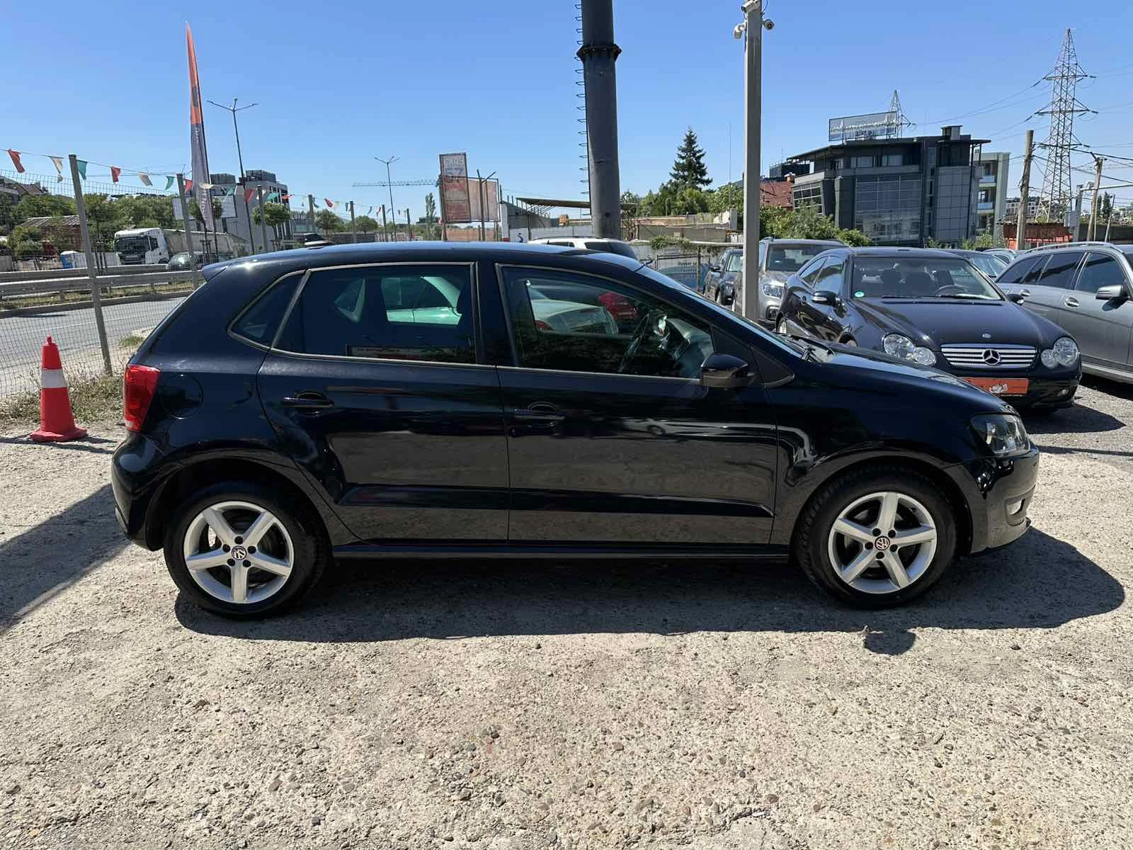 VW Polo 1.6Bifuel Навигация , снимка 7 - Автомобили и джипове - 55477784
