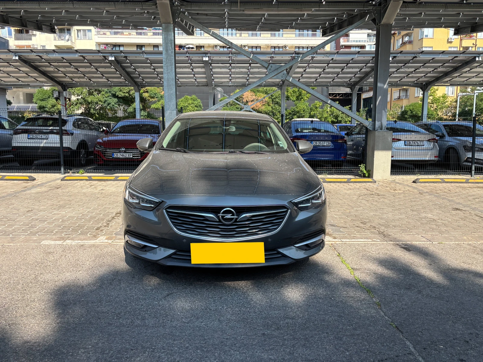 Opel Insignia Grand Sport, снимка 5 - Автомобили и джипове - 55750416