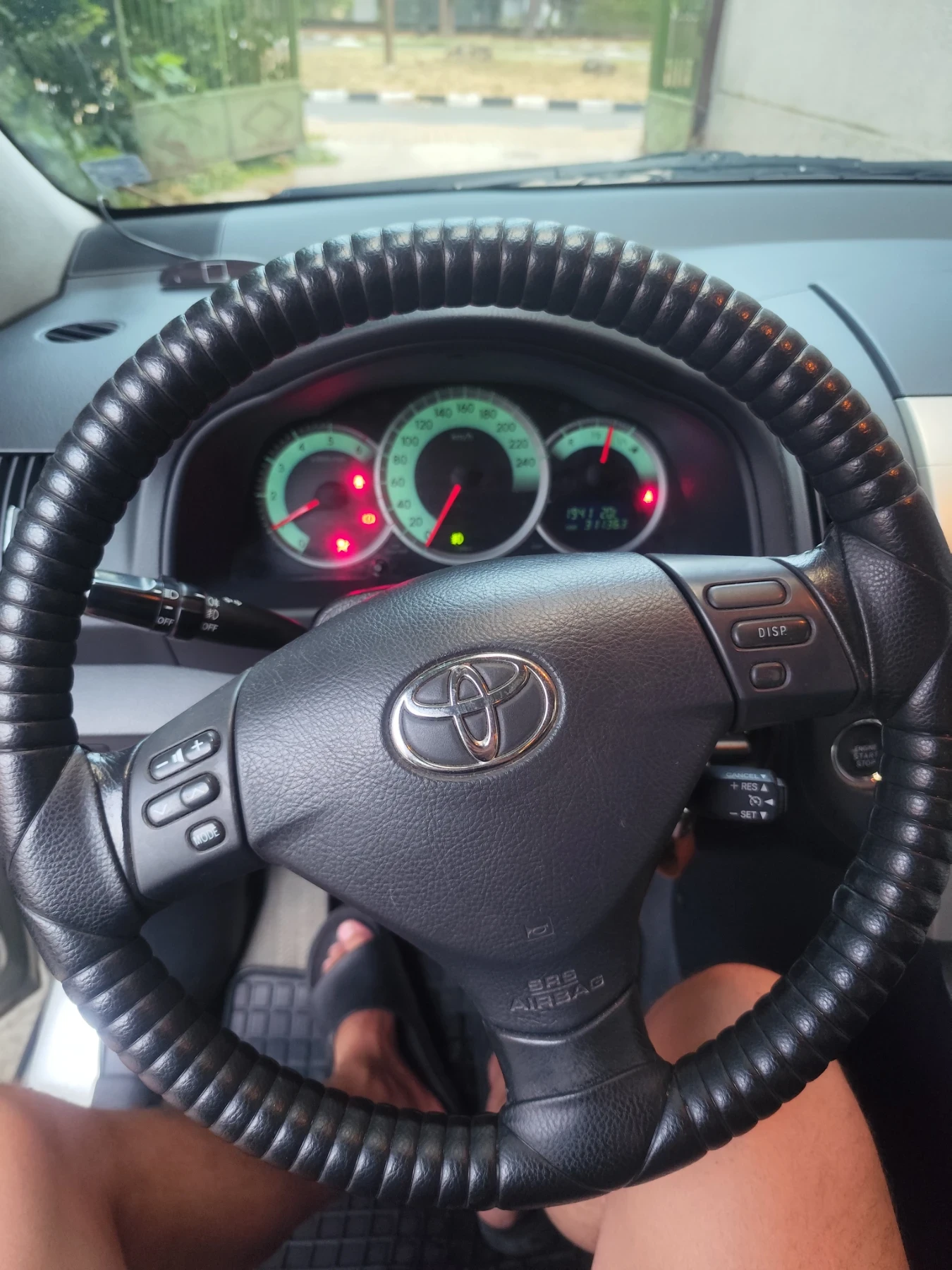 Toyota Corolla verso D4D, снимка 4 - Автомобили и джипове - 55780472