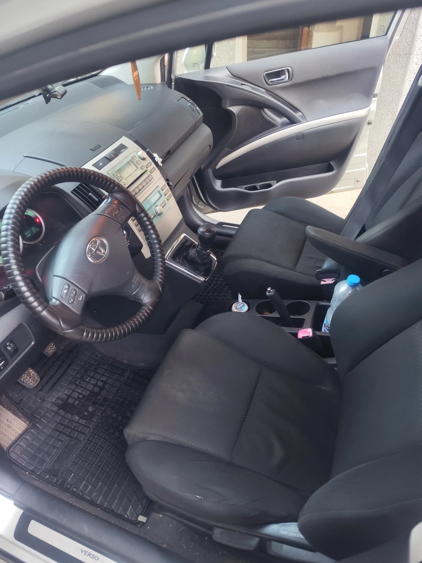 Toyota Corolla verso D4D, снимка 12 - Автомобили и джипове - 55780472