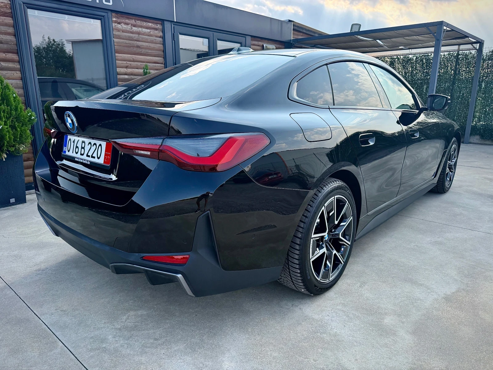 BMW i4 eDrive 40 _ 84  kWh | Mobile.bg � ����������� 4