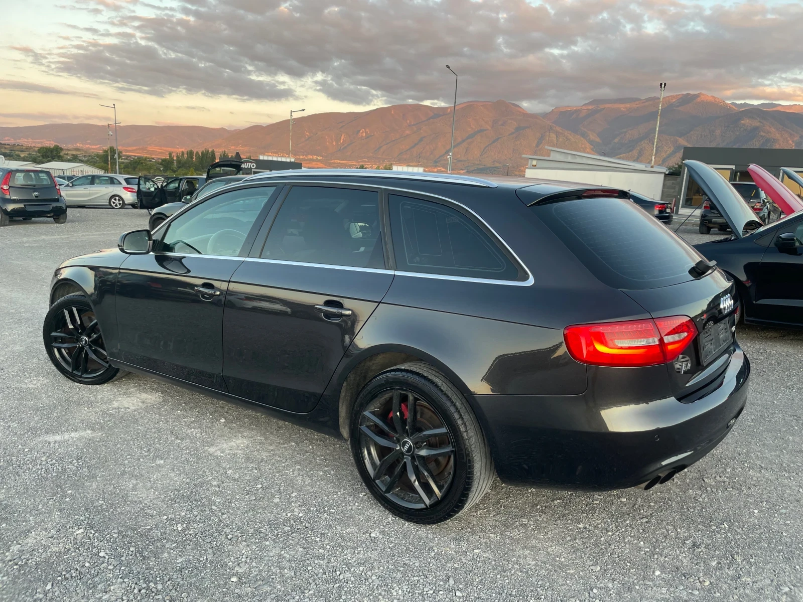Audi A4 2.0TDI FACE LED ПОДГРЕВ BI-XENON 143КС, снимка 5 - Автомобили и джипове - 56086845