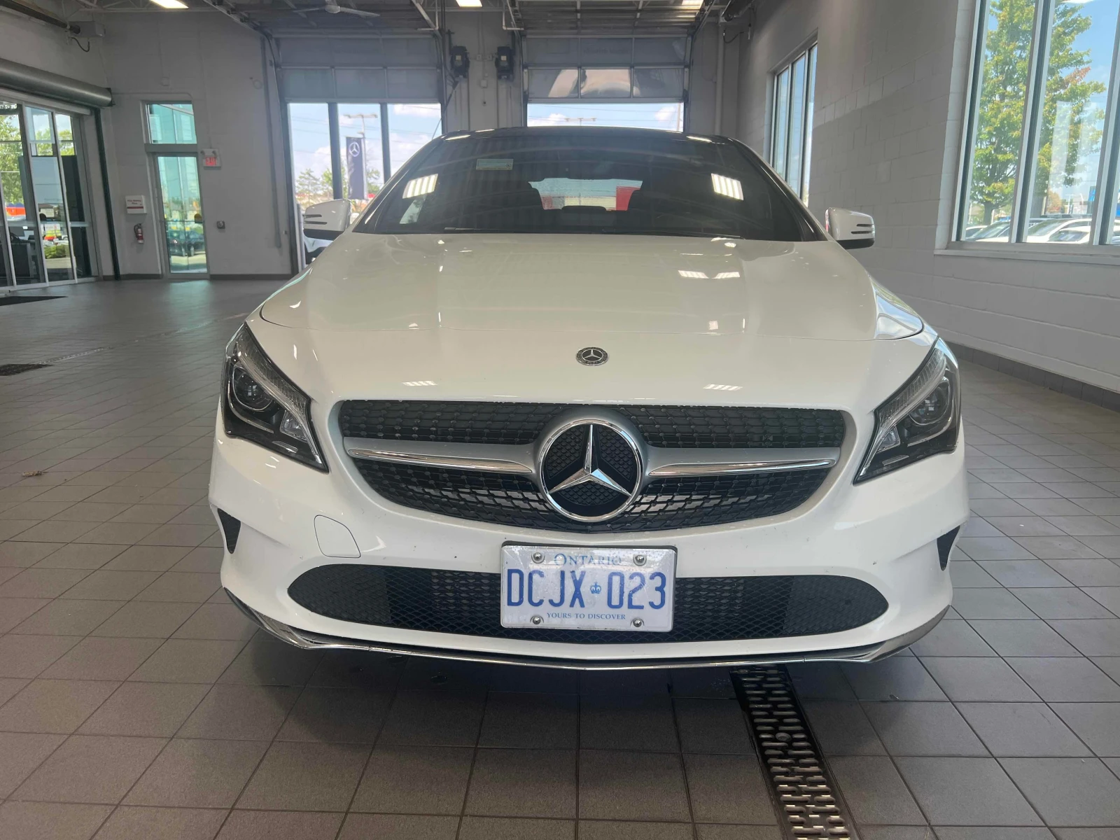 Mercedes-Benz CLA 250  * CARFAX * ОПЦИЯ ЗА ФИНАНСИРАНЕ, снимка 6 - Автомобили и джипове - 56156365
