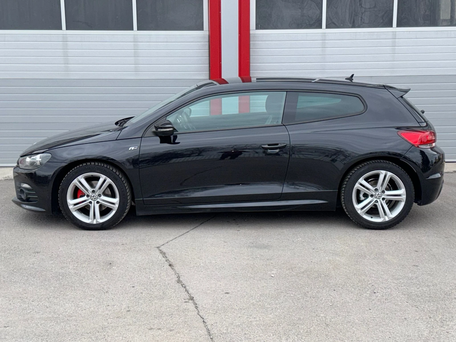 VW Scirocco 1.4I R-LINE KLIMATRONIK 6-SPEED EVRO 5A ЛИЗИНГ!!!, снимка 6 - Автомобили и джипове - 56433264
