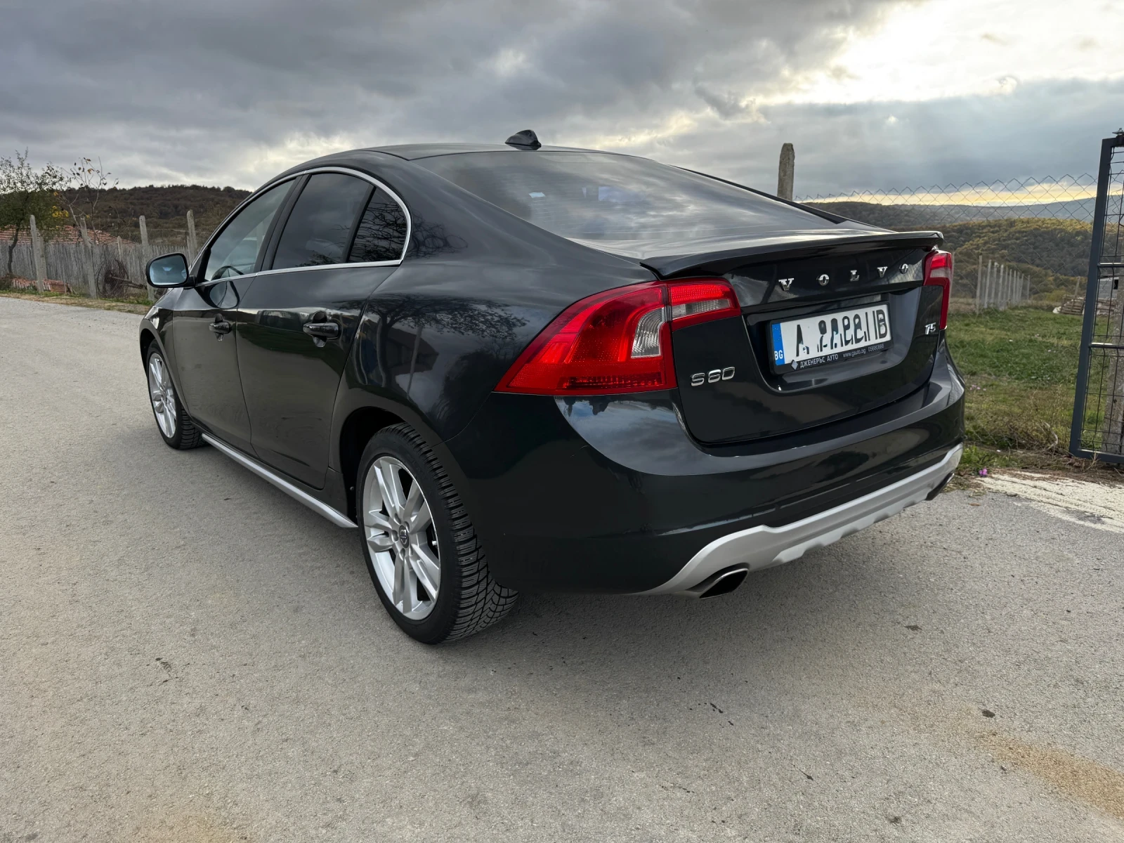 Volvo S60 2.5 T5, снимка 4 - Автомобили и джипове - 56673732