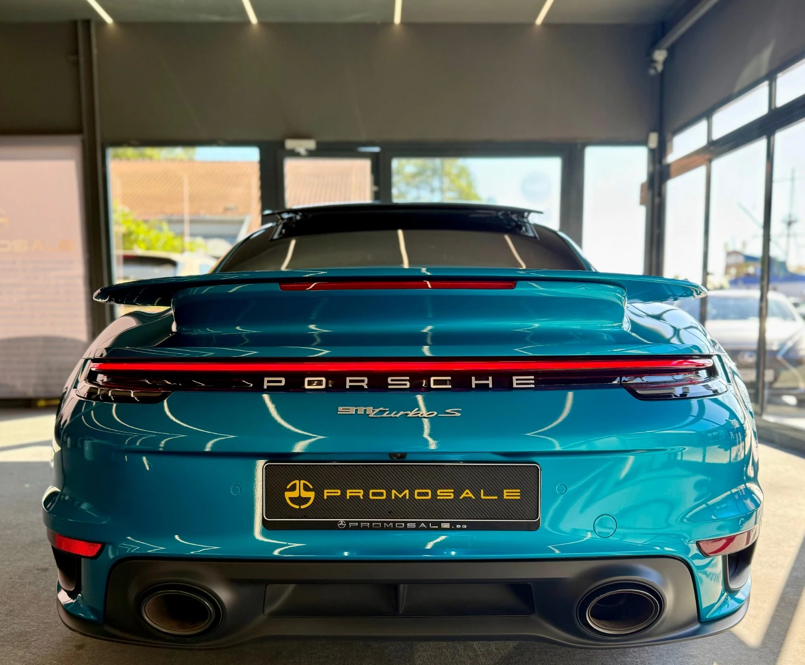 Porsche 911 Turbo S* Ceramic* Burm3D* SportChro* ЛИЗИНГ, снимка 5 - Автомобили и джипове - 56734478