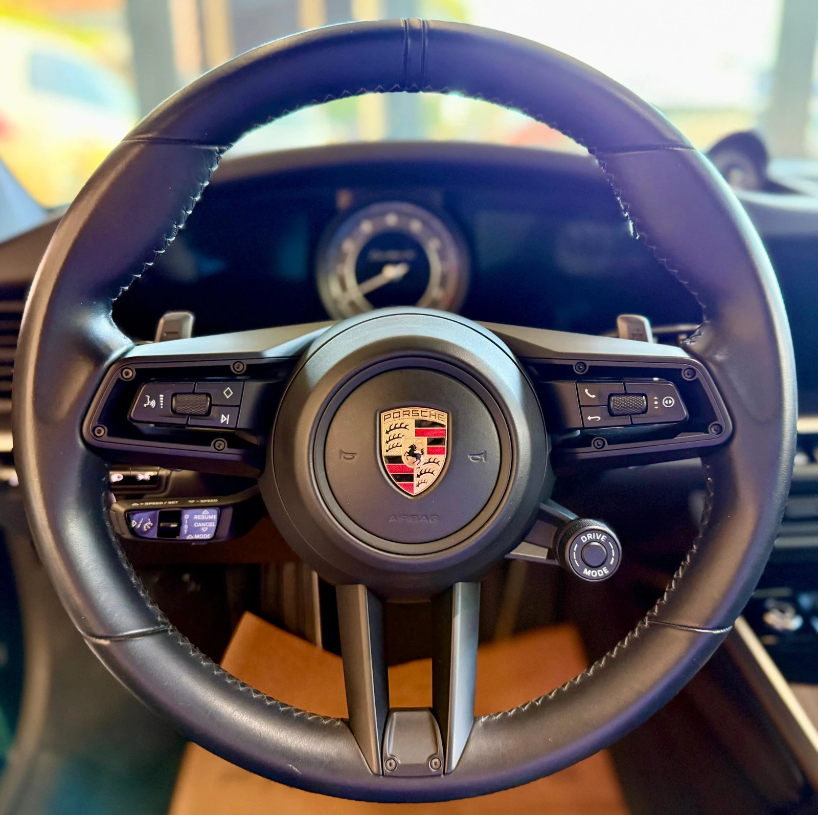 Porsche 911 Turbo S* Ceramic* Burm3D* SportChro* ЛИЗИНГ, снимка 10 - Автомобили и джипове - 56734478