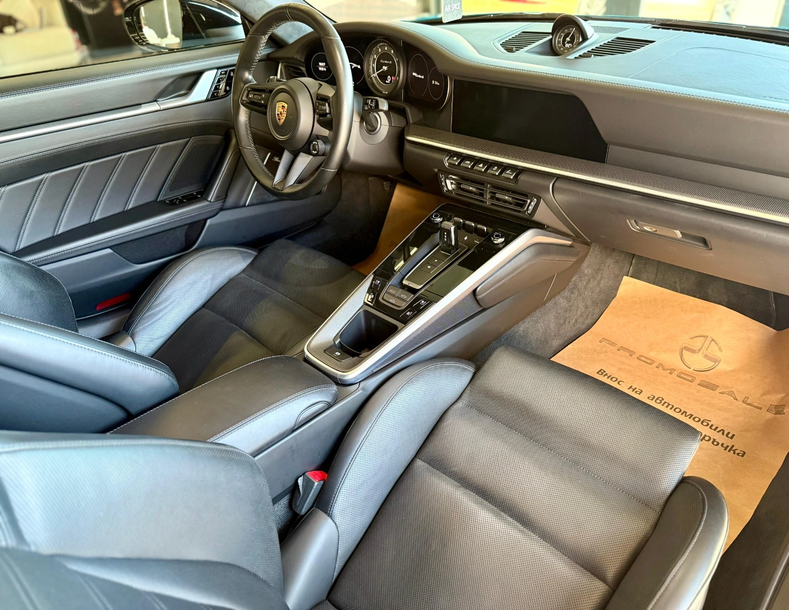 Porsche 911 Turbo S* Ceramic* Burm3D* SportChro* ЛИЗИНГ, снимка 15 - Автомобили и джипове - 56734478