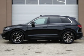 Обява за продажба на VW Touareg NEW MODEL* ELEGANCE* IQ HD MATRIX LIGHTS* PANO*  ~ 127 080 лв. - изображение 2