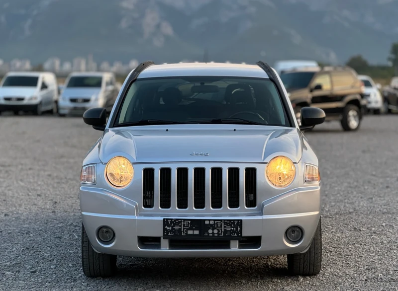 Jeep Compass 2.4i 170к.с * 4х4* * Климатик* , снимка 2 - Автомобили и джипове - 47430881