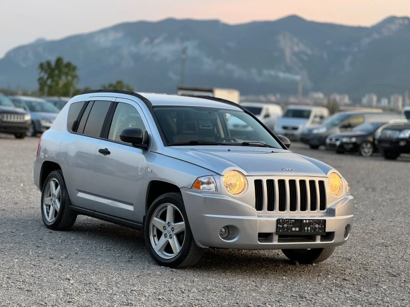 Jeep Compass 2.4i 170к.с * 4х4* * Климатик* , снимка 1 - Автомобили и джипове - 47430881