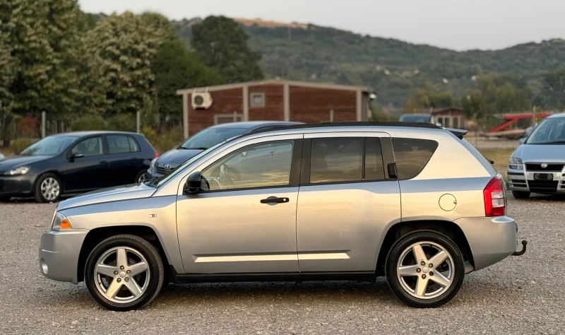 Jeep Compass 2.4i 170к.с * 4х4* * Климатик* , снимка 7 - Автомобили и джипове - 47430881