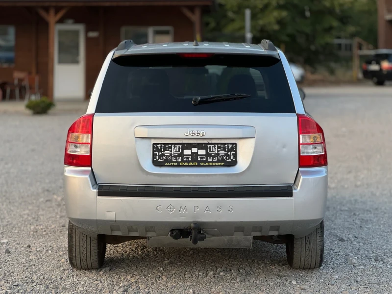 Jeep Compass 2.4i 170к.с * 4х4* * Климатик* , снимка 5 - Автомобили и джипове - 47430881