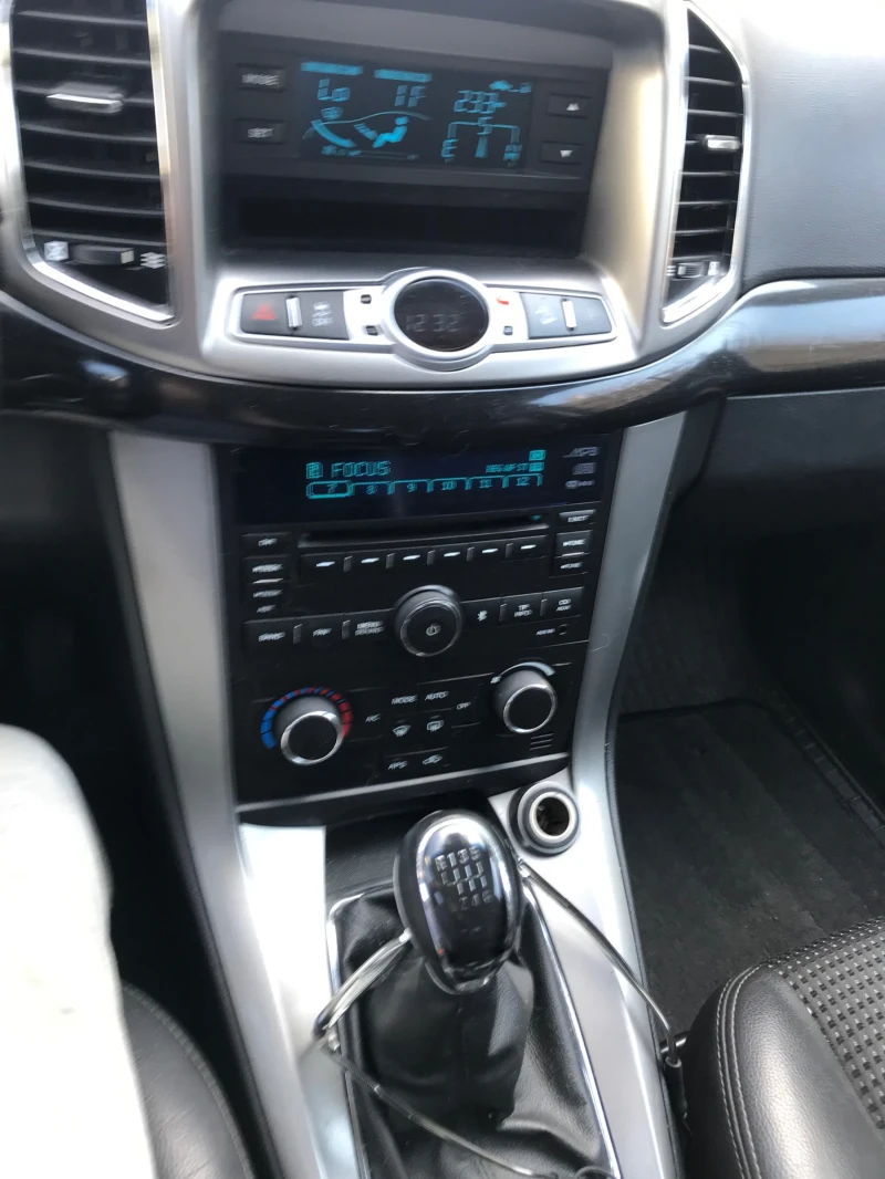 Chevrolet Captiva 2.2 CDTI, снимка 5 - Автомобили и джипове - 52582908