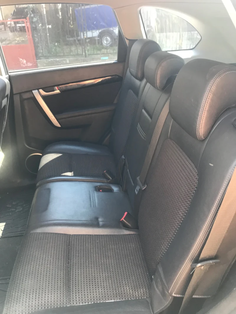 Chevrolet Captiva 2.2 CDTI, снимка 10 - Автомобили и джипове - 52582908