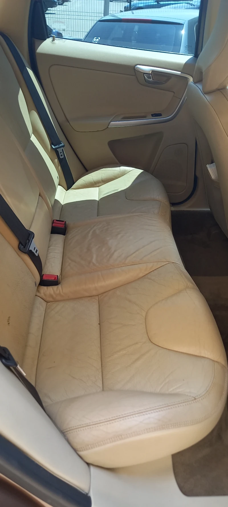 Volvo XC60 2.4cm 205ks AWD 4?4 DIESEL , снимка 12 - Автомобили и джипове - 52619730