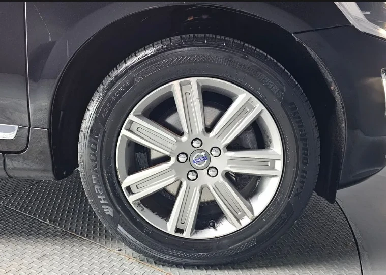 Volvo XC60 2.0 D4 - изображение 5