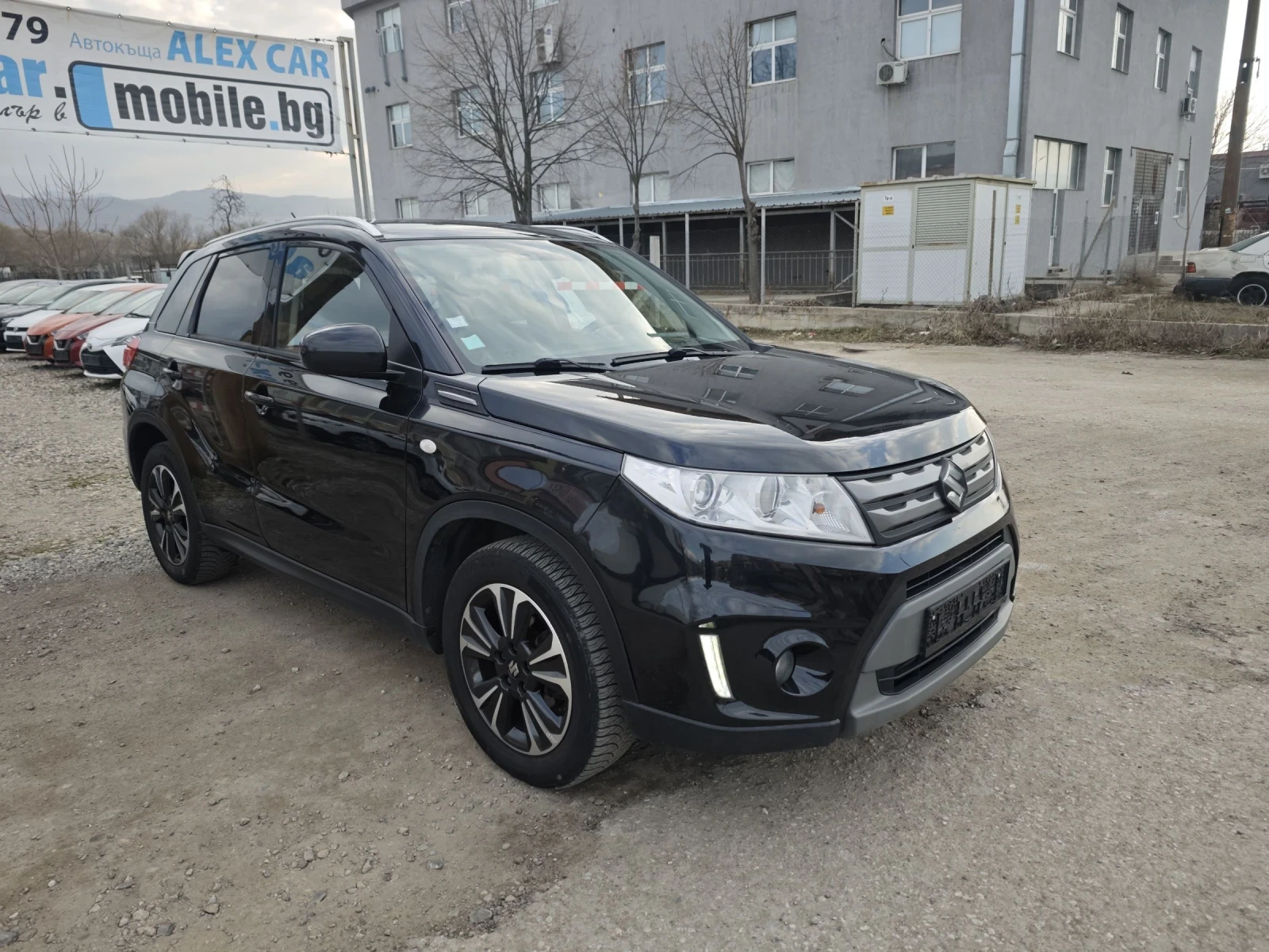 Suzuki Vitara 4X4 AUTOMATIC  - изображение 2