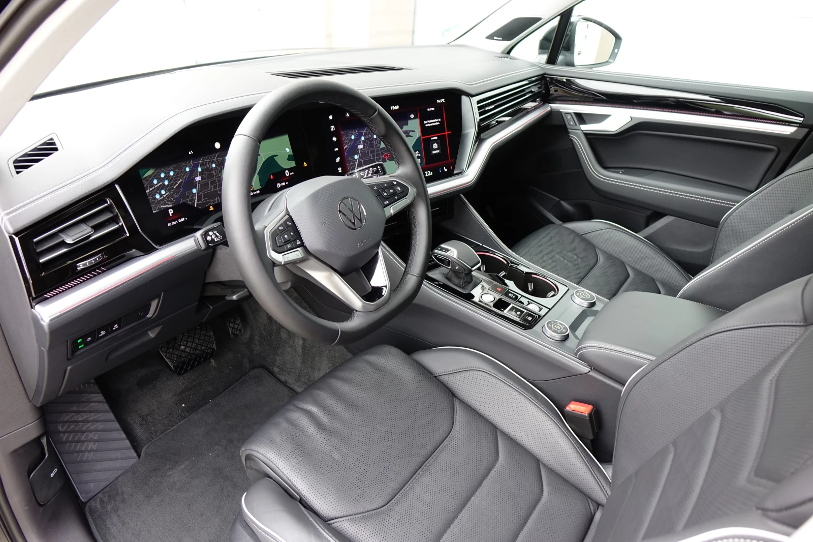 VW Touareg NEW MODEL* ELEGANCE* IQ HD MATRIX LIGHTS* PANO*  - изображение 10
