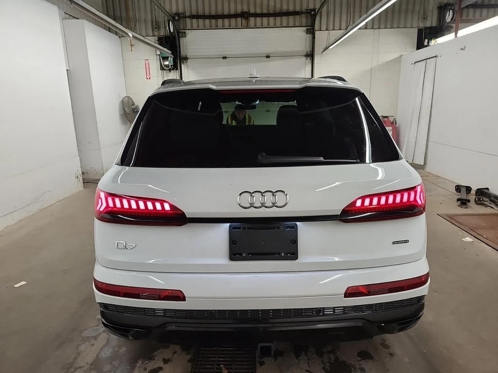 Audi Q7 * KOMFORT * CARFAX *    | Mobile.bg   5