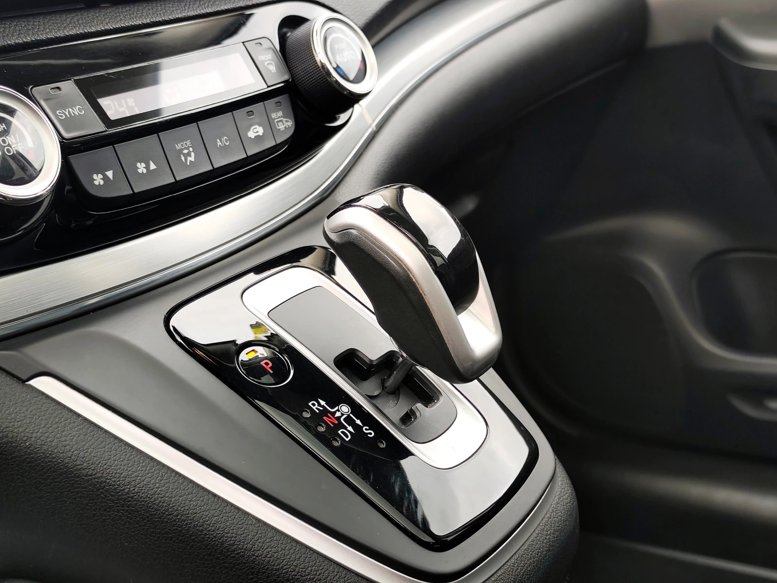 Honda Cr-v 1.6 i-DTEC NAVI/KAMERA/PANORAMA/DISTRONIC/4x4/FACE | Mobile.bg   13