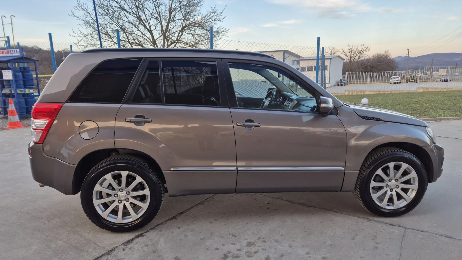 Suzuki Grand vitara 1.9D 130к.с* 4Х4* ИТАЛИЯ* FULL EXTRI* ТОП - изображение 8