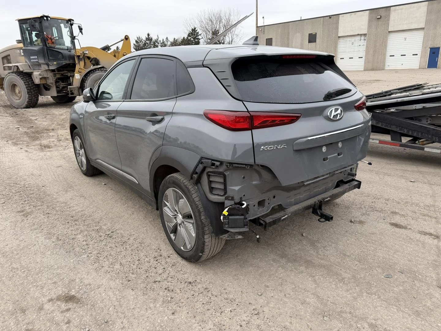 Hyundai Kona 64KWh* ELECTRIC* ULTIMATE* РЕАЛНИ КМ* ФИКСИРАНА ЦЕ, снимка 3 - Автомобили и джипове - 53893071